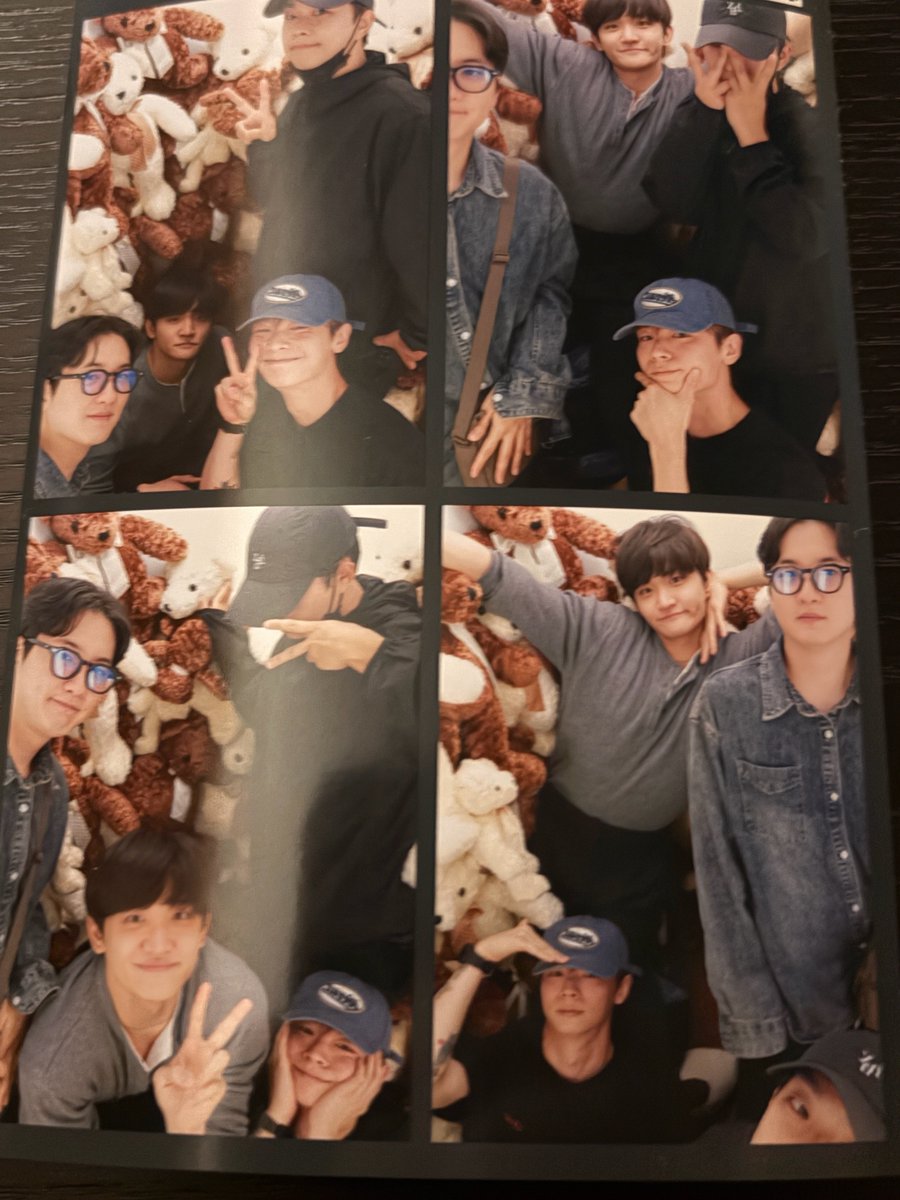 ialways_green's tweet photo. 언제부터 4명 모인 사진 보면 눈물나게 됐지...??? https://t.co/9g6pjLRmNx