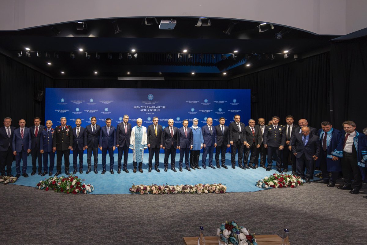 fatihozgokcen's tweet photo. Cumhurbaşkanı Yardımcımız Sayın Cevdet Yılmaz’ı Valiliğimizde karşıladık ve akabinde teşrifleriyle düzenlenen Necmettin Erbakan Üniversitesi 2026-2027 Akademik Yılı Açılış Töreni'ne katıldık. 

Ziyaretleriyle Konya'mızı onurlandıran Sayın Cumhurbaşkanı Yardımcımıza şükranlarımı sunuyor; yeni dönemin üniversitemize, hocalarımıza ve gençlerimize hayırlı olmasını temenni ediyorum.