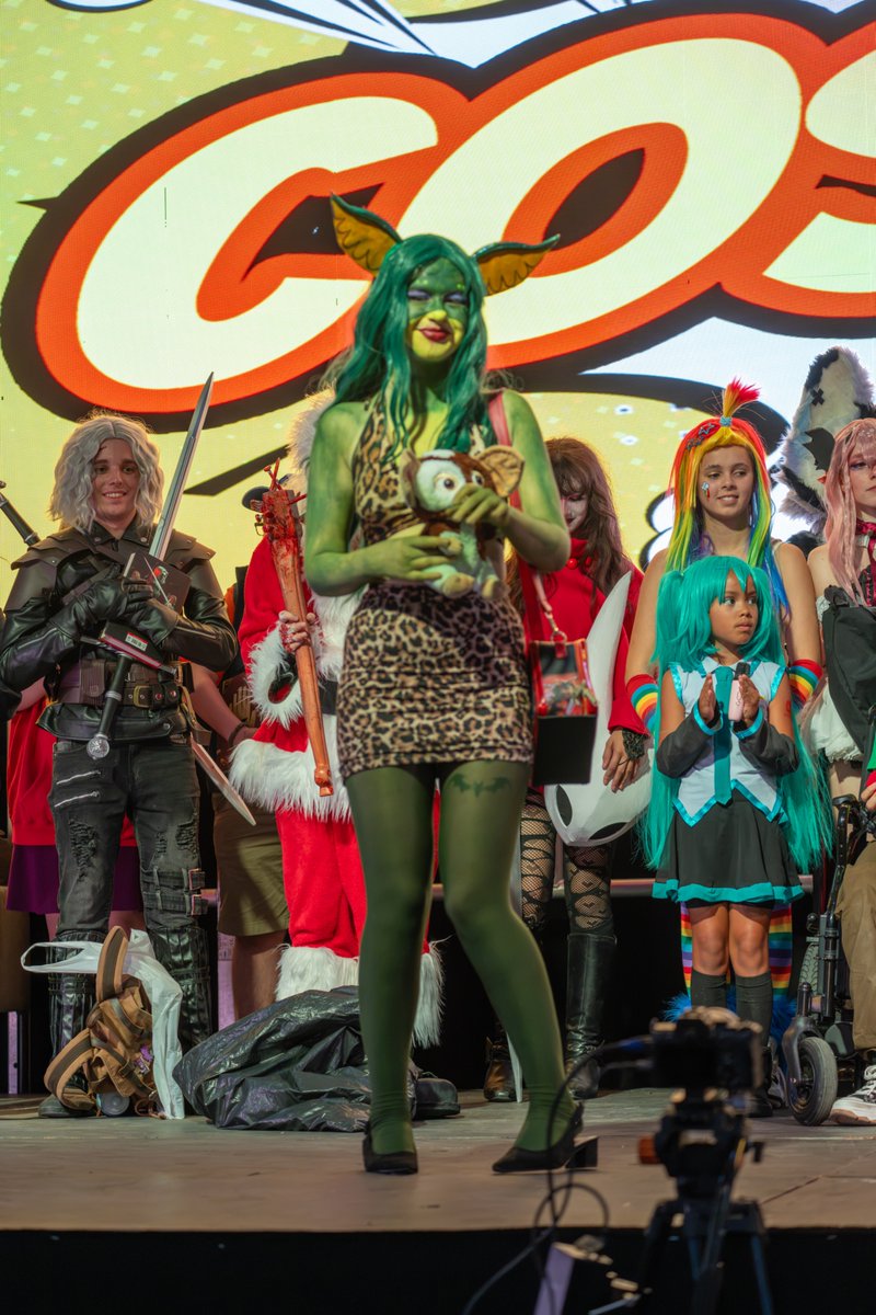 comconmanc's tweet photo. She's escaped from the CLAMP Building in New York and joined us on the Cosplay Stage, Greta Gremlin is here to cause some chaos!  😈💋

📷 Phil Halliwell https://t.co/BoBqvZxfpM