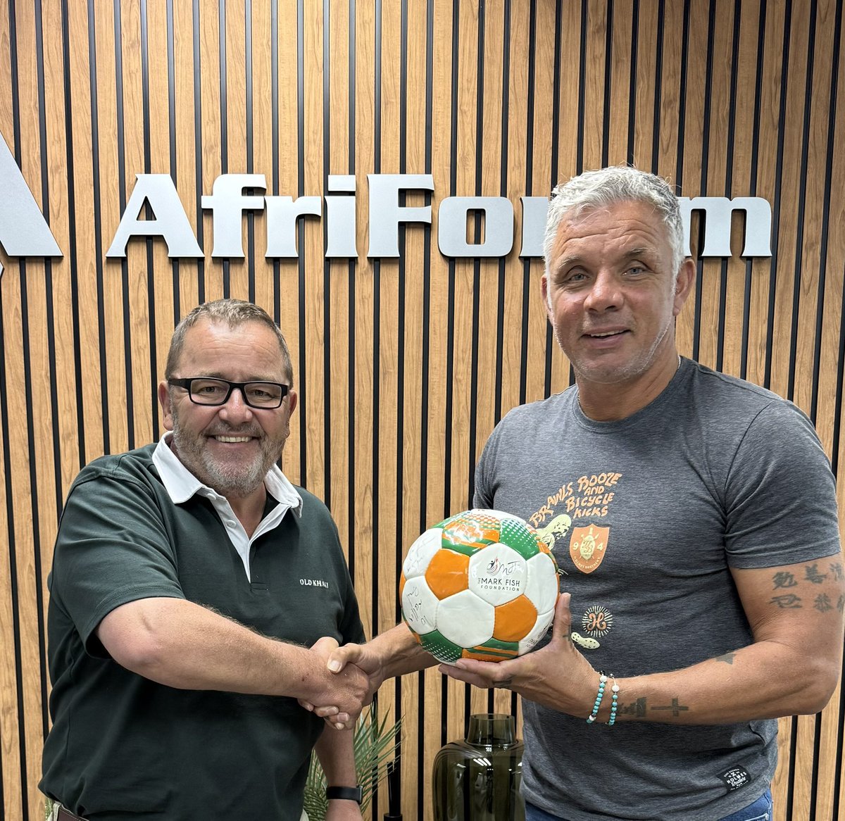 kalliekriel's tweet photo. This morning we had a great meeting with @markfish74 and the Mark Fish Foundation to discuss @afriforum’s involvement in supporting the Foundation in hosting soccer tournaments in rural traditional communities with which AfriForum has cooperation agreements.

Mark Fish is pictured holding an AfriForum branded soccer ball.