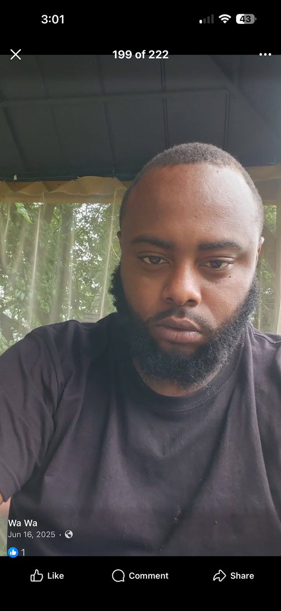 dymebaggs's tweet photo. Found the sucka duck ass who been playin on my phone ..this ugly lil shxt and some hoe too 🤮🤮🤮🤮 https://t.co/yoXNGdXW6A