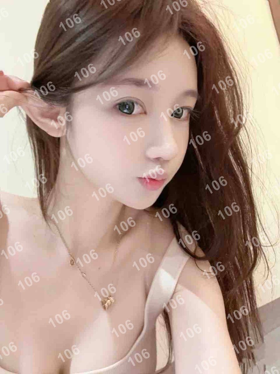 frezyalargibi's tweet photo. 金华市义乌市诗画广场

#金华

#浙江

.总是假装没看见，其实用余光小心翼翼看了千千万万遍。

💋恋爱通道💞：@donut2553（注意！失联看主页第一条帖子，选好妹子转发或者截图页面咨询客服） https://t.co/PZjrVhaC0I