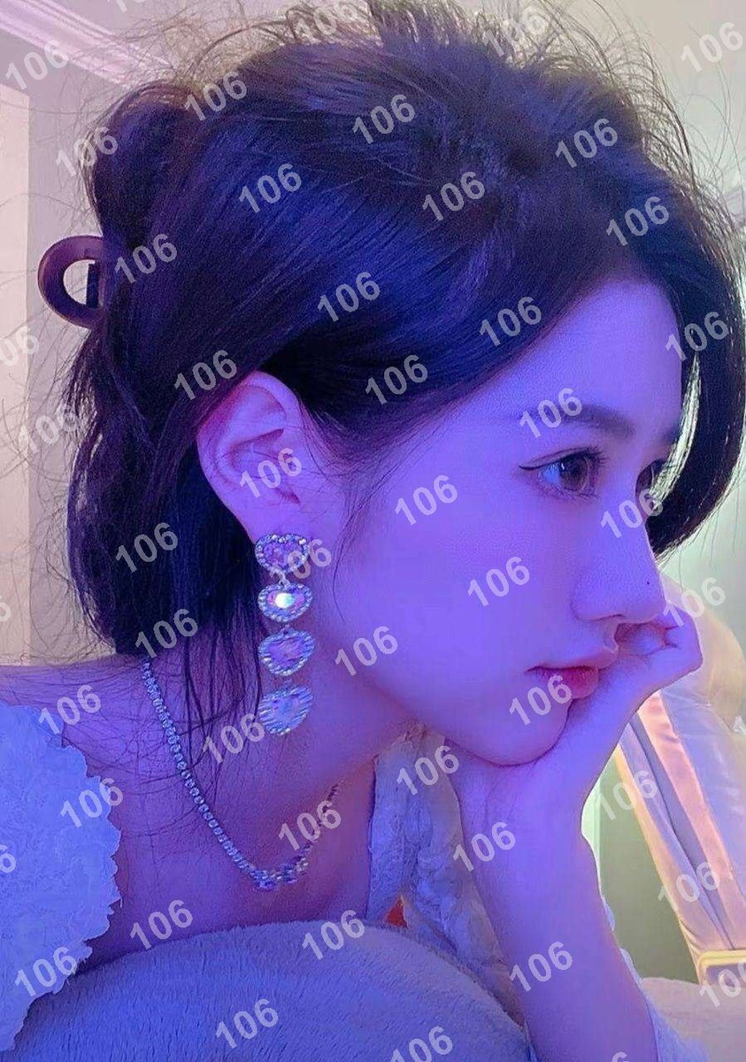 frezyalargibi's tweet photo. 金华市义乌市诗画广场

#金华

#浙江

.总是假装没看见，其实用余光小心翼翼看了千千万万遍。

💋恋爱通道💞：@donut2553（注意！失联看主页第一条帖子，选好妹子转发或者截图页面咨询客服） https://t.co/PZjrVhaC0I