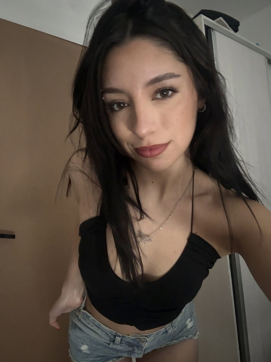spicedarlingg10's tweet photo. just some golden rays and i'm all better https://t.co/rmO9g4c3gB