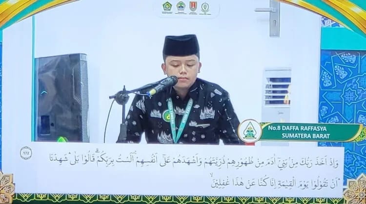 Carlo26m's tweet photo. Cabang Musabaqoh hari ini ✨
MasyaAllah lantunan Tilawah dari Ananda Daffa Raffasya - Sumatera Barat
Merdu dan penuh penghayatan. Barakallah 👏
#MTQcabangTilawah
#MTQcabangFahmilQuran
#MTQcabangSyarhilQuran
#MTQcabangTahfizhTafsir
#KaligrafiDanKaryaTulisIlmiah https://t.co/aHyy61dRSL