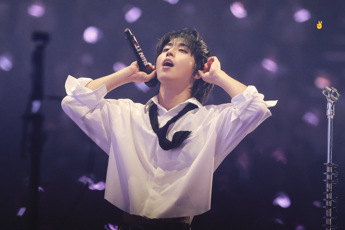 dool2V's tweet photo. 한이날 한이시 ~ ♡︎

#HappyHANDay
#한이의_유성우가_내리는_날
#HANWrittenWithLove
#StrayKids #스트레이키즈
#한 #HAN https://t.co/FcmuM3vYGm