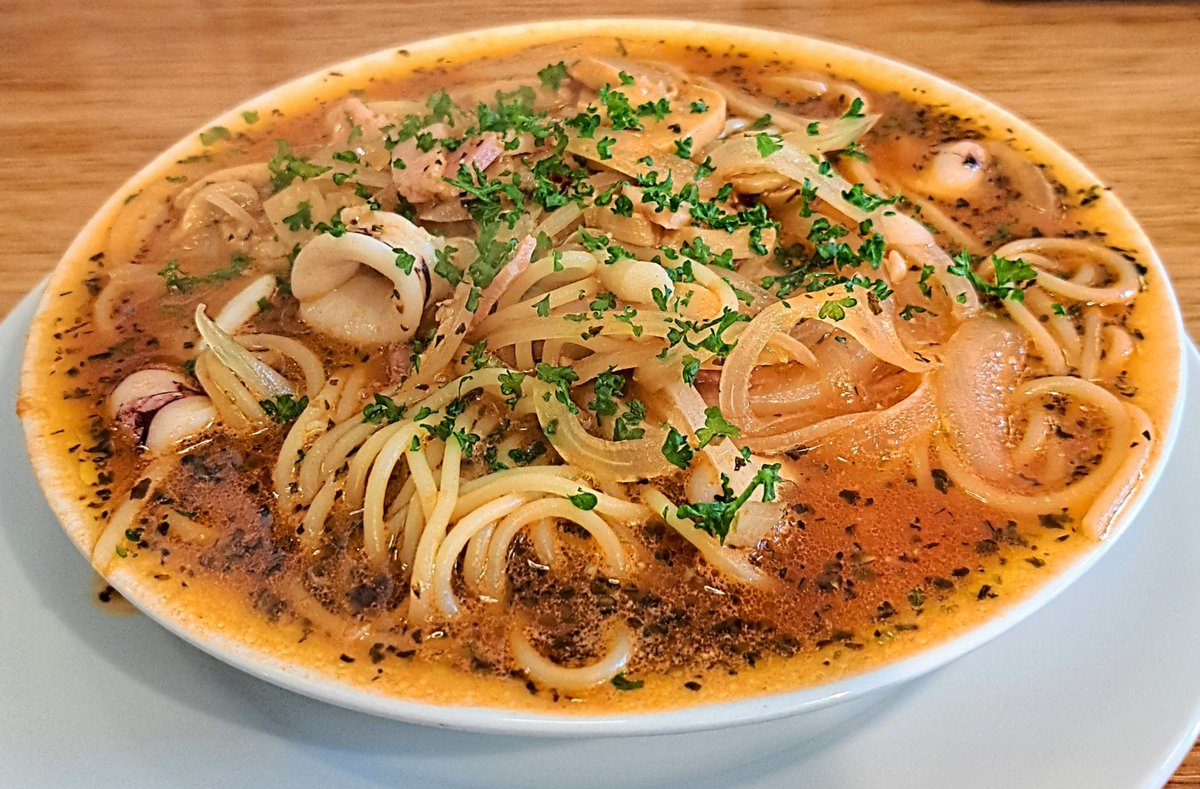 setsumen's tweet photo. 静岡市葵区両替町
スパゲッティ食堂 ズッパ静岡さん
ズッパ名物 トマトズッパ(麺大盛)
ミニサラダ+ソフトドリンク(ウーロン茶)set
〆のリゾット
#スパゲッティ #スープスパゲッティ #静岡 #葵区 #両替町 #ズッパ #ズッパ静岡 https://t.co/07ArgNfF8g
