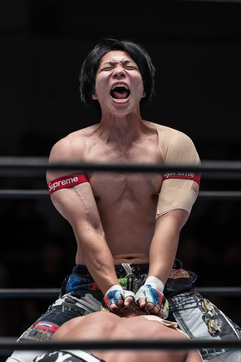 Uncrowned_emper's tweet photo. 9/9 後楽園ホール

#YOH 選手

#njpw #njdest https://t.co/tkg4U9KFXP
