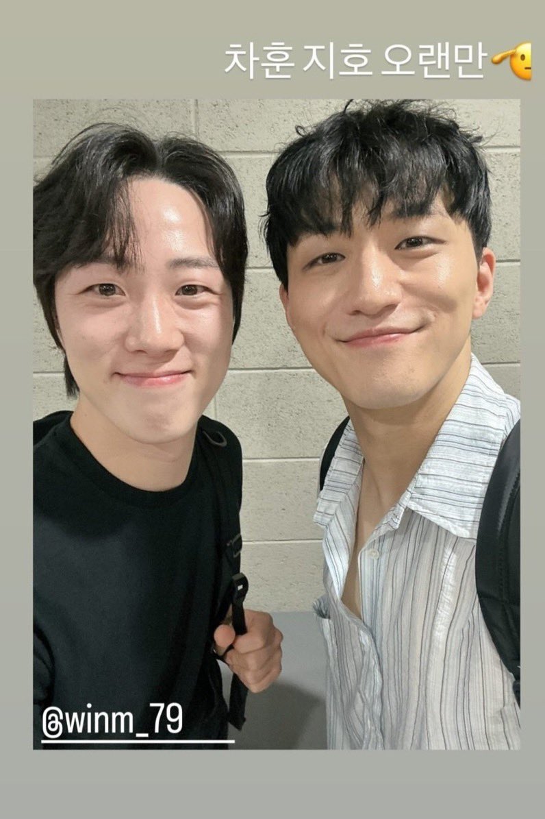 wxiozu's tweet photo. 님들도 차훈지호 하죠; https://t.co/xGyRbThtJd