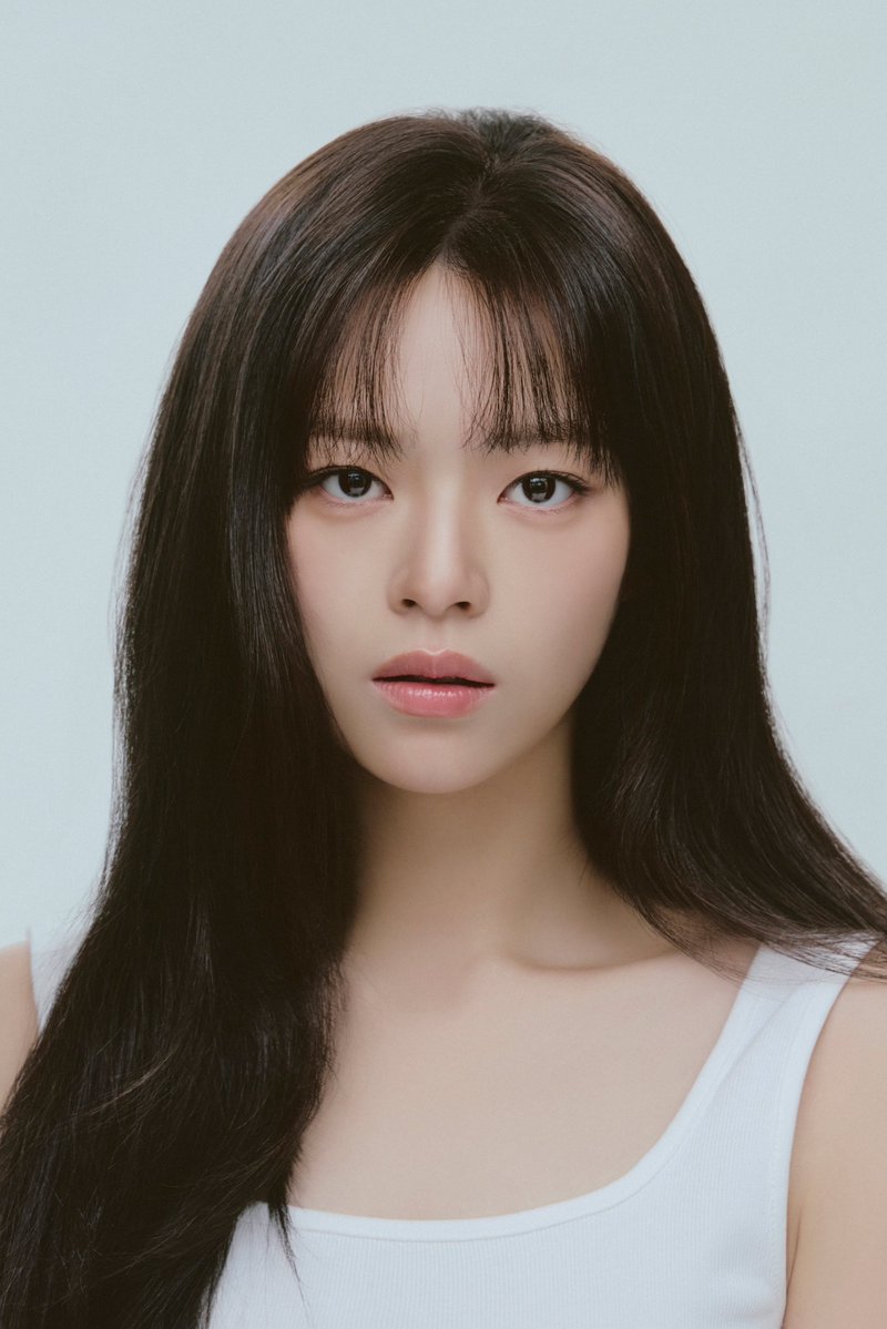 npomvtt's tweet photo. Yu Jeongyeon (TWICE) revela novas fotos de perfil. https://t.co/SzqklP25Ih
