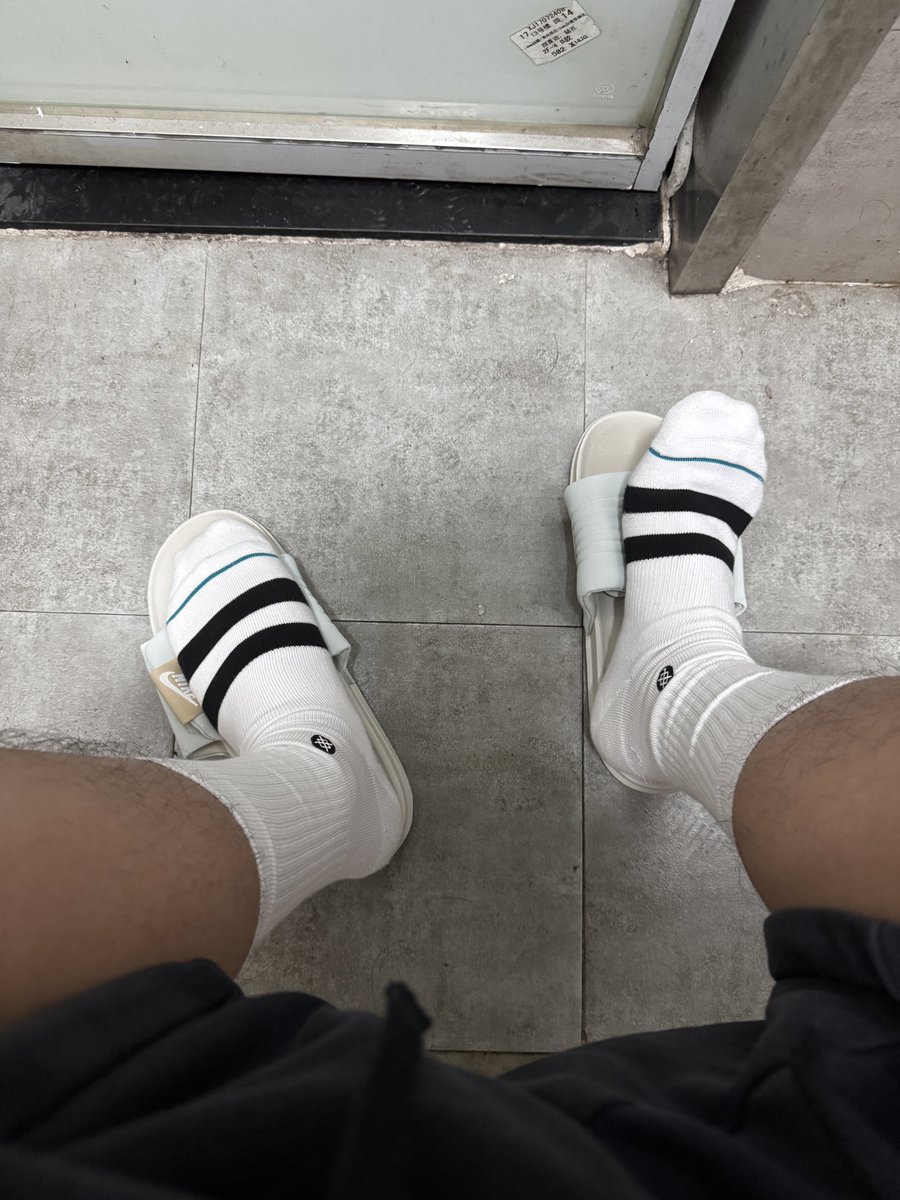 baby54141719's tweet photo. Jio 🧦 #白袜 https://t.co/CJD7g7tMmc