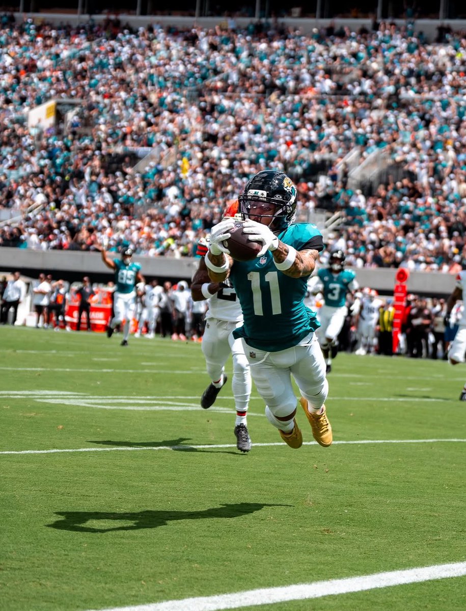BoldCityBeat's tweet photo. Happy Victory Monday, Jacksonville!

#DUUUVAL

📸: jaxevents (IG) https://t.co/qKMniYq3NP