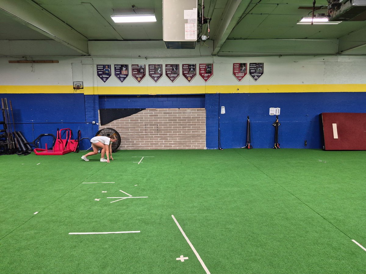 Laylaschlais's tweet photo. Got some running work in today.
Layla Schlais l Class of 2030 l WI📍#softball #wisconsin #classof2030 #softballrecruit  @MerlG_Official @softballhype @Softball_Home @UncommittedStud @RecArenaMain @Topsiswear @raj_manjrekar @SunilSportsNews @ASBx2018 @Topathletess https://t.co/w7Zw5tPmZk