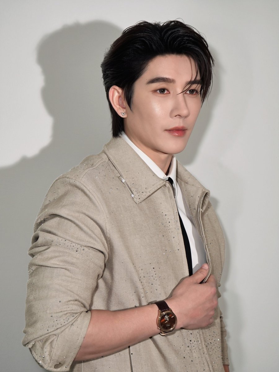 basvproject's tweet photo. พี่ดาราหล่อสะอาด มีเวลา มีนาฬิกาเป็นของตัวเองมาแล้วค้าบบบ @basvpr_

ขอบคุณชาว #Remembas ทั้งทีมหน้างานและทีมหน้าจอทุกคนนะคะ🙇🏻‍♀️🧡

#Basvpr
#Remembas
#CitizenWatchTH https://t.co/xzqqiN9MIW