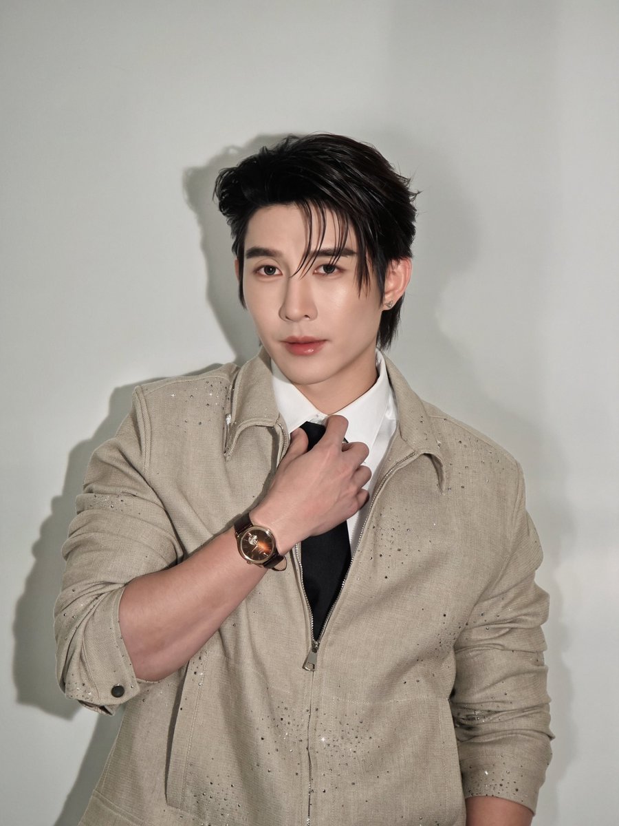 basvproject's tweet photo. พี่ดาราหล่อสะอาด มีเวลา มีนาฬิกาเป็นของตัวเองมาแล้วค้าบบบ @basvpr_

ขอบคุณชาว #Remembas ทั้งทีมหน้างานและทีมหน้าจอทุกคนนะคะ🙇🏻‍♀️🧡

#Basvpr
#Remembas
#CitizenWatchTH https://t.co/xzqqiN9MIW