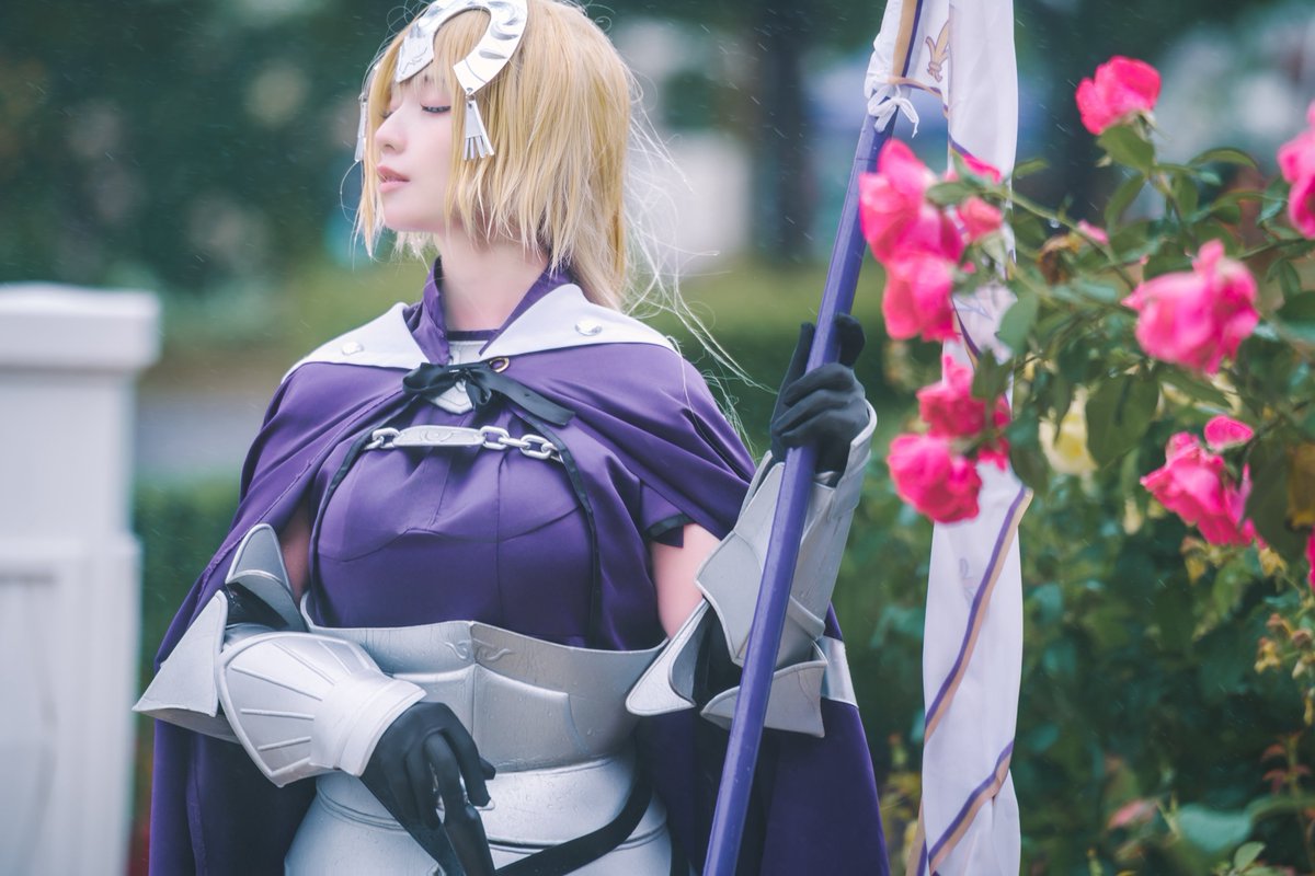 suiheisansan's tweet photo. cosplay  

Fate/Grand Order 
ジャンヌ・ダルク　第一再臨

P：@NOEL11001001 https://t.co/9ujx6GfHQk