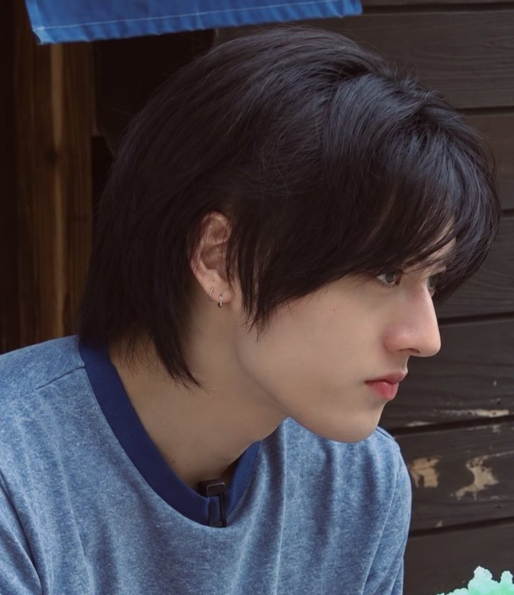 eeviey80's tweet photo. the best side profile goes to ✨️ watanabe haruto ✨️ https://t.co/4wecgP9hP6