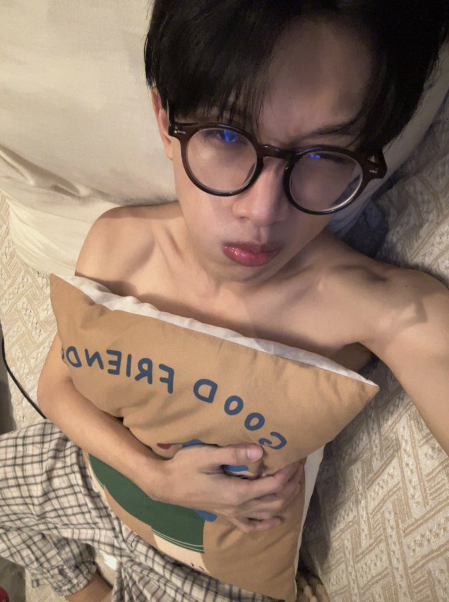 SCRUBBBB's tweet photo. ปากดี ขี้เหงา เอาแต่ใจ ใครจะเข้าใจเคะ https://t.co/0hyWRtL7Cb