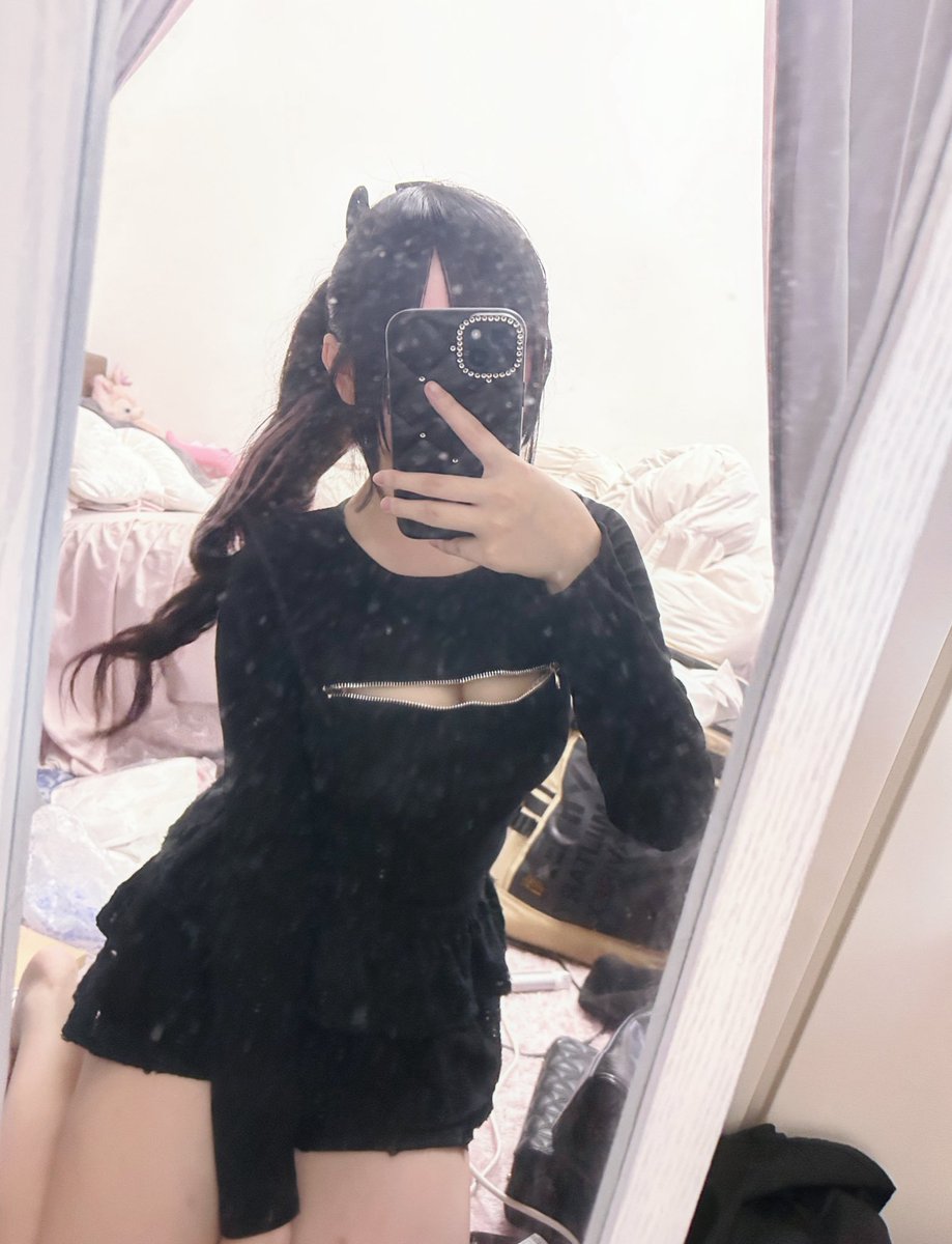 sanaclsii's tweet photo. #裏アカ女子 https://t.co/ZvxOBSwvtu