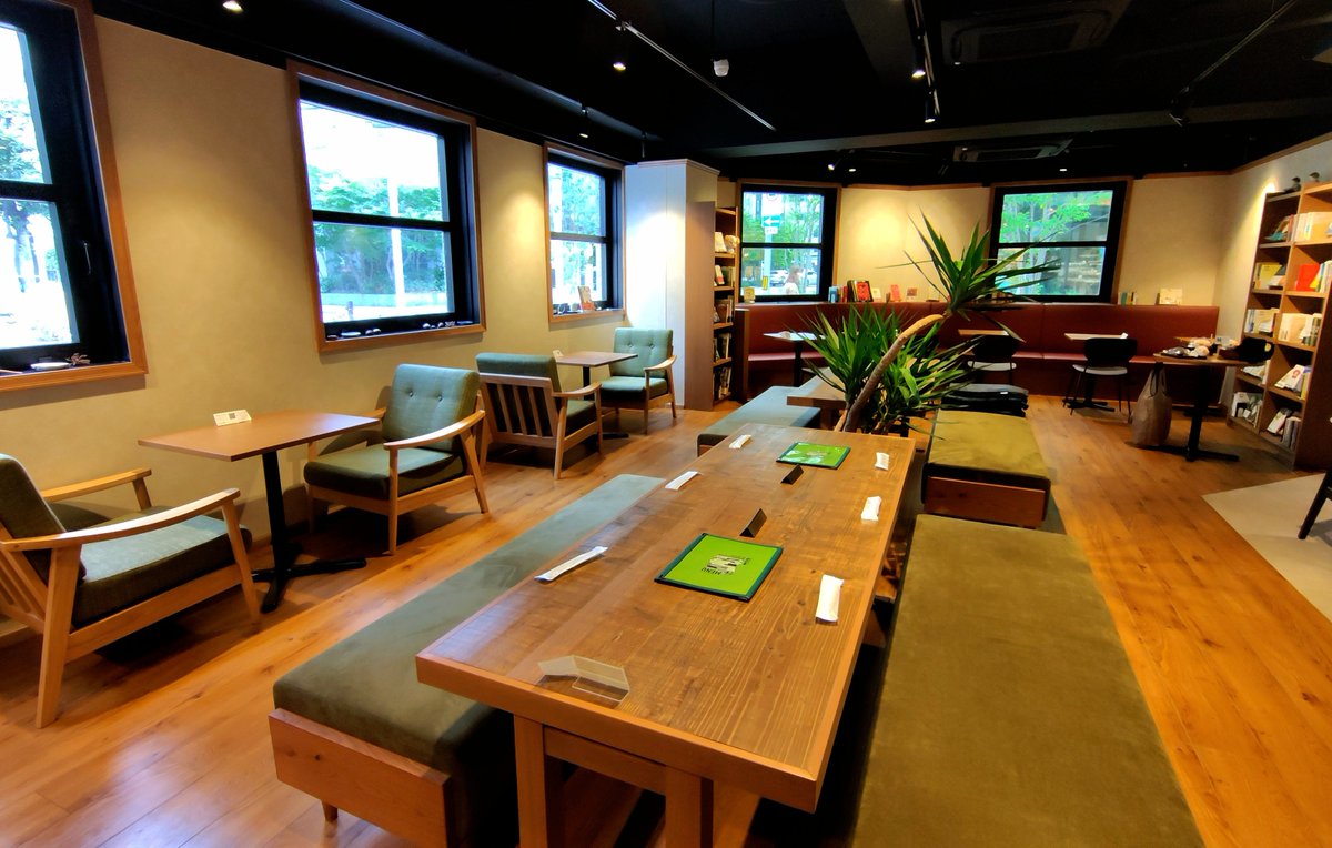 gagapjdtmwtmpjd's tweet photo. 422 BOOKCAFE&amp;BAR（2026）
#ブックスポット https://t.co/w5mjzAAj4b
