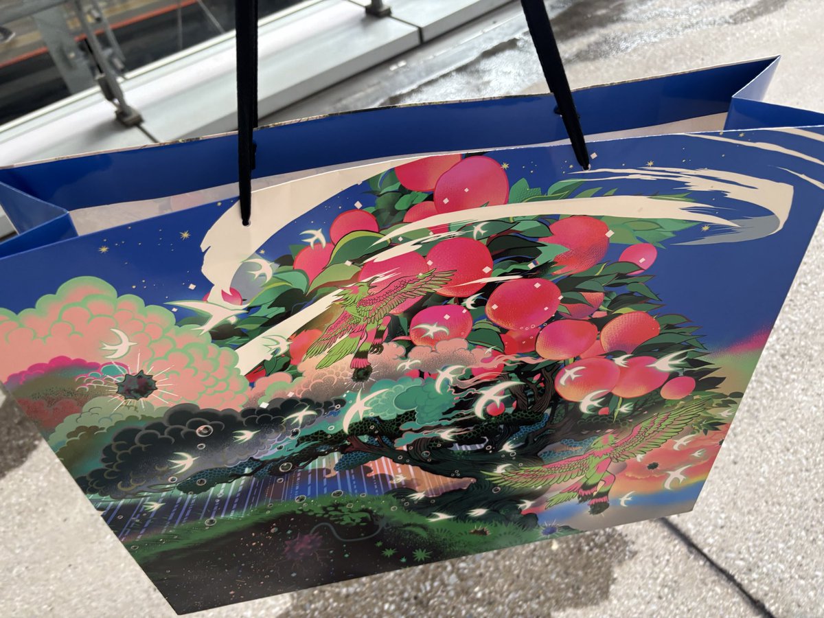 imoni_satoimo's tweet photo. まぁグッズも1万円以上いかんやろ、って思ってこれですよ https://t.co/9l2BsATLi5