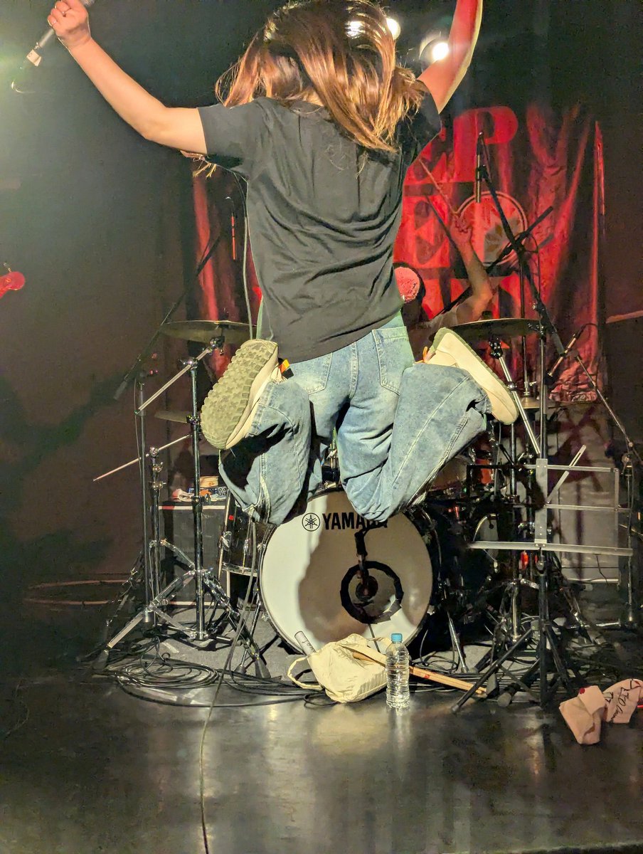 tomoko_pop3's tweet photo. 2026.12.12(土・昼)
バースデーワンマン@渋谷eggmanまで

\ あと89日！！ /

今回も飛ぶぞー！！

チケットはこちら🔽
https://t.co/7GujCC2vKn

たくさんのみんなと
この日を迎えられますように✨

#智子ワンマン東京 https://t.co/Z3eMo44qen
