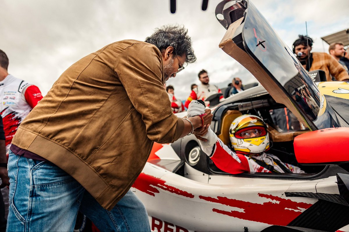 VTLTeam's tweet photo. Unseen pics from the Silverstone racing Circuit 

#CMJosephVijay‌ #AjithKumar https://t.co/ZYUhYOqei8