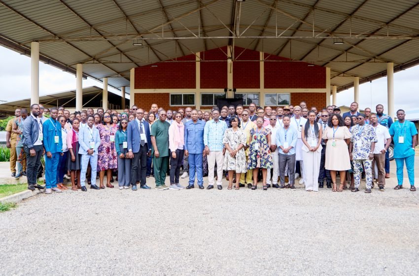LanwiD0's tweet photo. Lancement par le #GNEBTP_Togo et #NSIA d'une campagne nationale contre la fraude dans le secteur du BTP. Une initiative pour sensibiliser les équipes à la rigueur administrative, la conformité des offres et la gestion éthique des chantiers.
#Togo #BTP #Éthique @NsiaTogo https://t.co/npbUQqQFMD