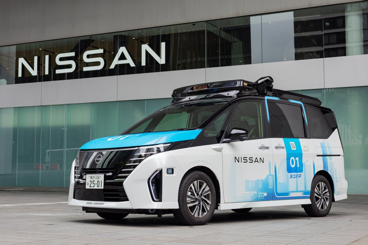 CarClip_com's tweet photo. 【日産、2026年度の横浜市における自動運転モビリティサービス実証実験の詳細を発表。一般モニターを募集】
◽日産自動車は、横浜市で2026年度に実施する自動運転モビリティサービスの実証実験の詳細を発表
◽あわせて、実証実験の開始にあたり、一般モニターの第1期募集を本日より開始

◽実証実験は、横浜市のみなとみらい・桜木町・関内を含む市街地エリアにて、10月1日から12月18日まで、2期に分けて実施
◽「セレナ」をベースとした自動運転車両を使い、実際の配車サービスを通じて、将来必要となる運用体制の課題抽出、およびサービスエコシステムの構築に向けた検証を行うことが目的
◽2026年度は昨年度の実証実験よりも規模を拡大し、運行台数を10台、乗降地を28か所として実施

◆一般モニター募集要項
◽募集人数約500名
◽応募期間
第1期：2026年9月14日（月）より募集開始
 第2期：2026年10月中旬より募集開始予定
※第1期からの参加者は実証終了日の12月18日まで参加可能
◽応募方法
専用Webサイトより申込
参加費無料
◽申込条件
日本国内在住で、2026年4月1日時点で18歳以上の方
 本実証実験中の撮影、インタビュー、アンケートにご協力をいただける方
 その他、参加規約への同意いただける方

↓詳しくはこちら↓
https://t.co/OjawFoeMsz