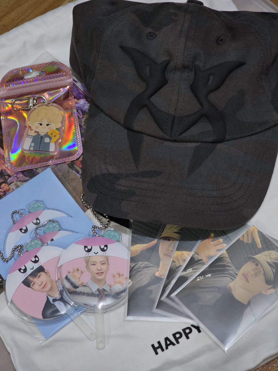guwolcheapsam's tweet photo. trusted GOM ever since! offers din kr rental para mapractice fast hands sa pag order sa wv shop 🫠 thank you always, @snwucartt 💛 #SNWUFeedbacks https://t.co/xcW0bJIoAM
