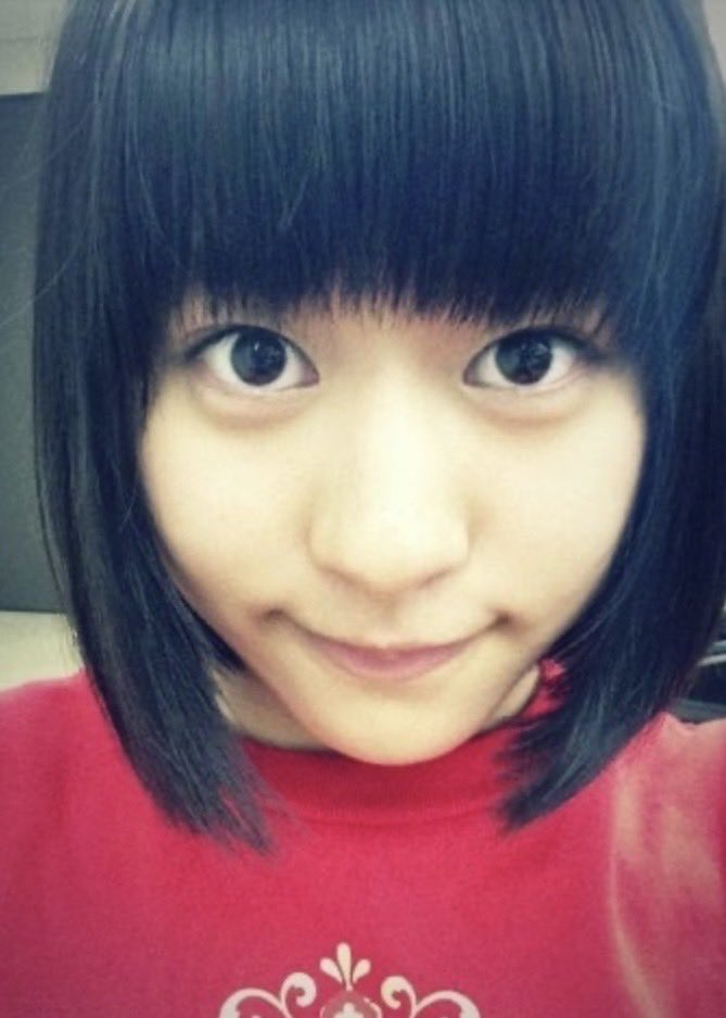MorningMusumeMg's tweet photo. 小田さくらです！
今日モーニング娘。が30年目に突入し、私小田さくらは15年目に突入しました！
お姉さんになりました！
まだまだがんばります！ https://t.co/1Lw6SNcF8L