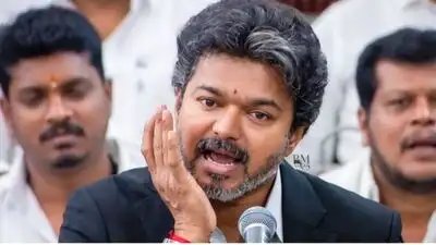 Rolex3839xr's tweet photo. விஜய் அண்ணன் ஸ்டாலினோட தாடை ஒடஞ்சதுனு சொல்லவே இல்ல நீங்க எதுக்கு insecure ரா feel ஆகி போராட்டம் பண்ணீங்க? https://t.co/049zntl4nZ