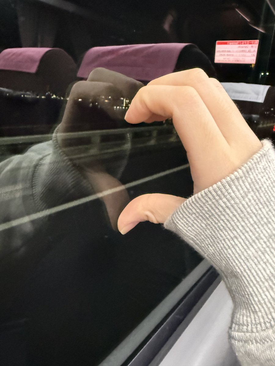 elevatormaltese's tweet photo. 일본을1박4일로다녀오는사람이어딨어 https://t.co/sp1GK36bWC