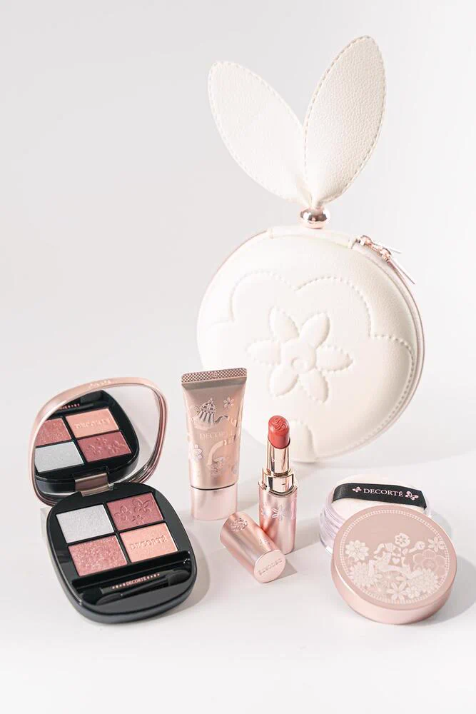 Fashion Press on X: 
