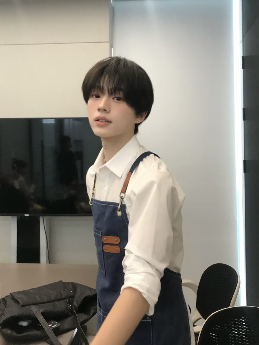VAYONN_inkode's tweet photo. [#JINYU]

토끼카페에 환불이 어딨어요!!!!!!!😤

#JINYU #진위 
#VAYONN #베이온 https://t.co/3XvEYCDatZ