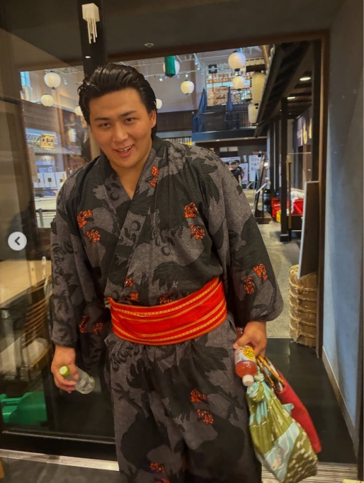 dji1319879's tweet photo. #大相撲 #九月場所 #大森 #両国ハンバーグrikishi https://t.co/QXFVoPz6Q5