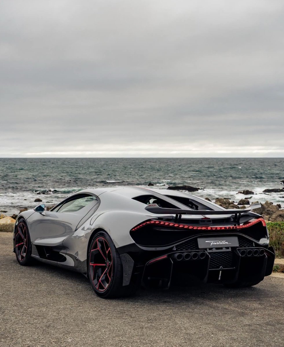 OnyitexHQ's tweet photo. Bugatti Tourbillon Équipe Pur Sang https://t.co/fxTFFwBRxg