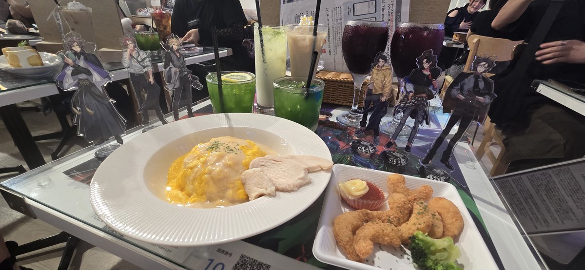noa_oshi_diary's tweet photo. 昨日と今日でヒプマイのスイパラ,コスモワールド,山下本気うどん,9thカフェ行ってきた~"(ﾉ>∀<)ﾉ
2日間ほぼ食べてばっかだ~自分ꉂ 🤭バスブロうどんは辛かった(辛いの苦手な人),Angelのオムレツはふわとろオムレツだったから自分的には好き~
コスモワールドのゲームは…ムズかった…(. .︎︎) https://t.co/kiQAyPvZIs