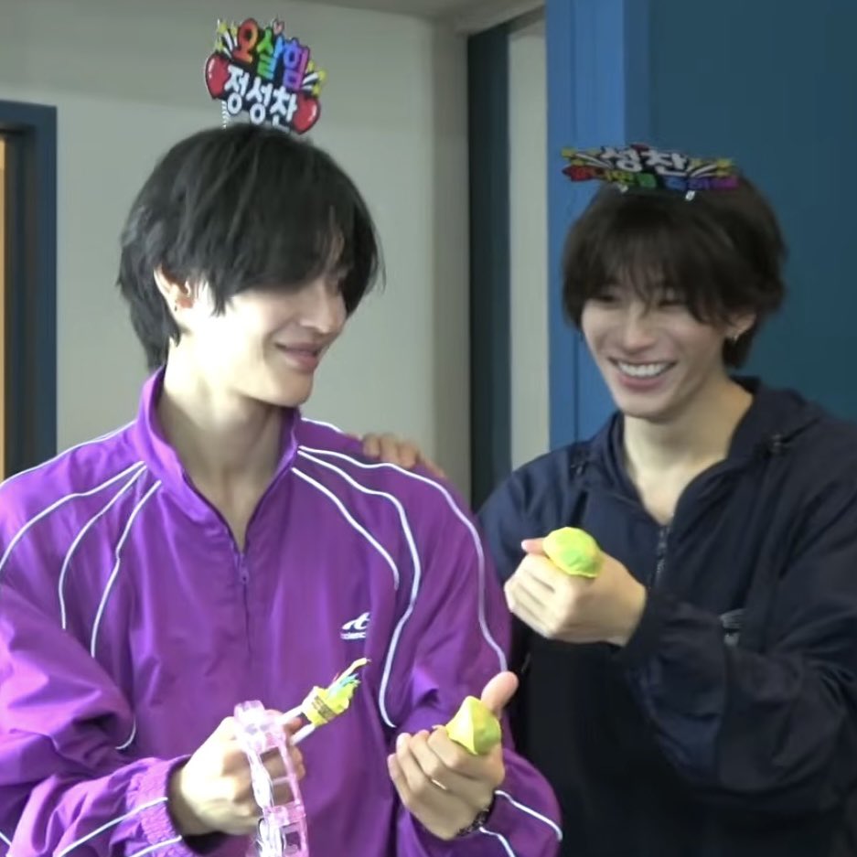 suzbnt's tweet photo. 89듀오라는 축하사절단 컨셉: 바부 https://t.co/5WGNGygX3i