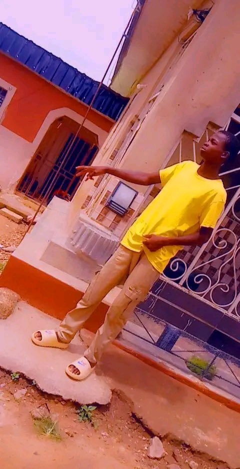 AYO_of_uniabuja's tweet photo. Since i was born till 2024 
Still loading……. 
#fypシ゚viral #viral #monday #Ayobami https://t.co/v0AusuFmwn