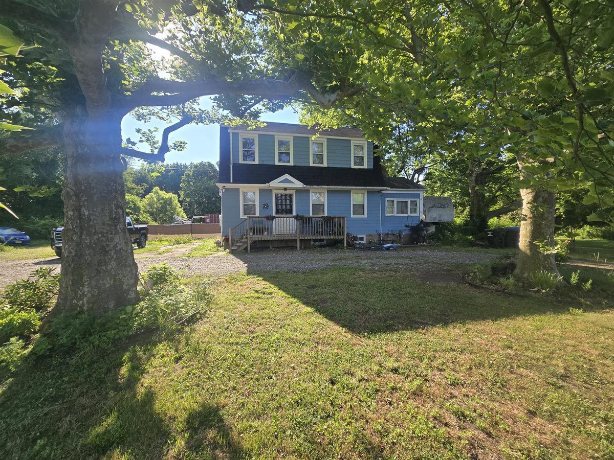 Rich_Warner1's tweet photo. Do you know someone looking for a home, or are you looking for a home? Check this one out! https://t.co/FA6In7ch2d