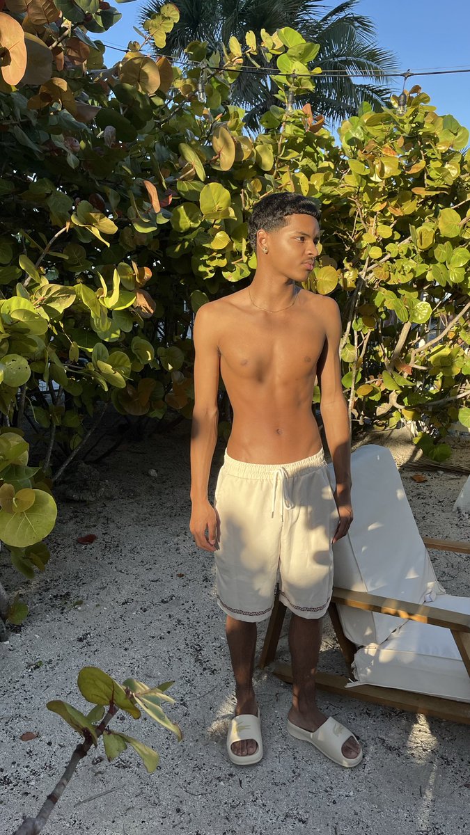 Lamar_22x's tweet photo. Flawda vibes #Miami  #fl #jax https://t.co/VjABzrPXBi