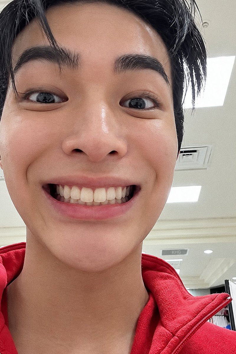 keonhoguide's tweet photo. #KEONHO #건호 THE CUTEST (´ε｀ )♡ https://t.co/f0VCnkEri4