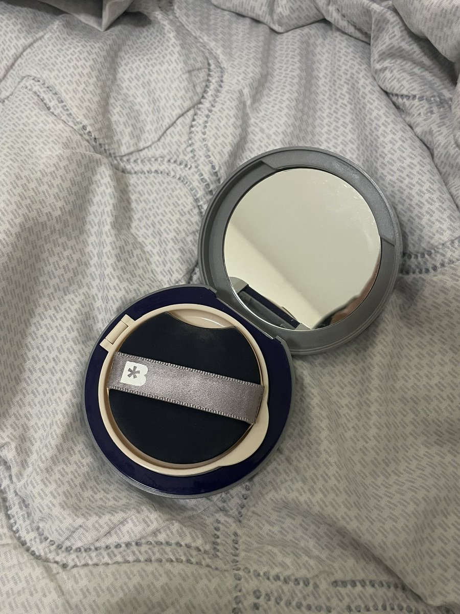 Lakyim_rm's tweet photo. ส่งต่อคุชชั่น bwb เบอร์ 1n Light neutral
เหลือ 80-90% ซักพัฟให้ค่ะ
🎀รส. 3️⃣5️⃣0️⃣

#ส่งต่อสกินแคร์ #ส่งต่อคสอ #ส่งต่อคสอมือ2 #คสอมือสอง #ส่งต่อเครื่องสำอาง #ส่งต่อเครื่องสําอางมือสอง #เครื่องสำอางมือสอง  #ส่งต่อเสื้อผ้ามือสอง #คุชชั่นbwb #คุชชั้น #ส่งต่อbwb https://t.co/7uEgP0LvYu