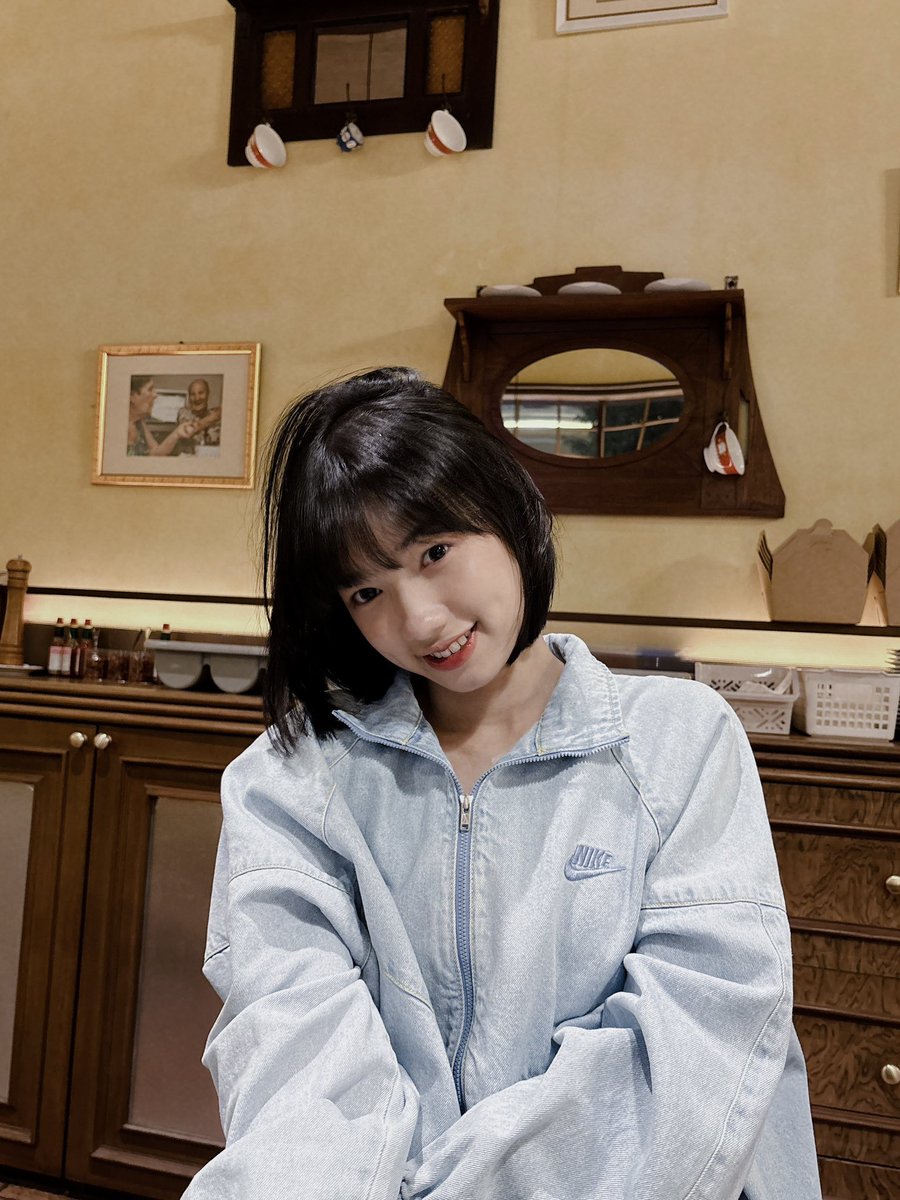 Ekin_JKT48's tweet photo. (ketawa dikit) https://t.co/eEz0d3eJuy