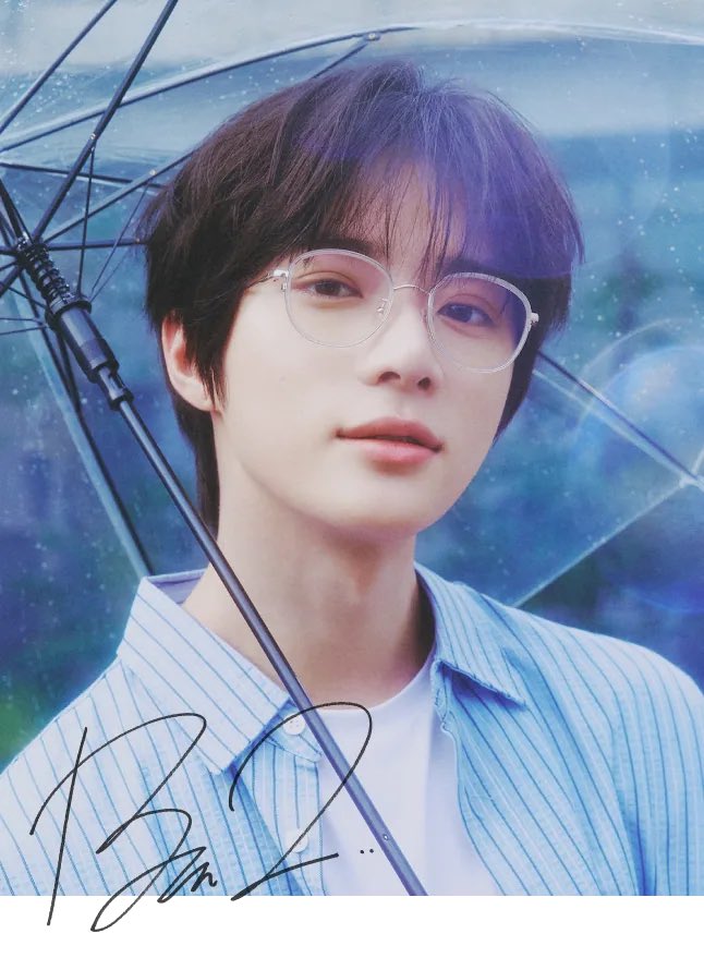 beomzzi's tweet photo. Meganeichiba 

One Mile Eyewear “ Crapt ”

#범규 #BEOMGYU https://t.co/lC5Aibze0g