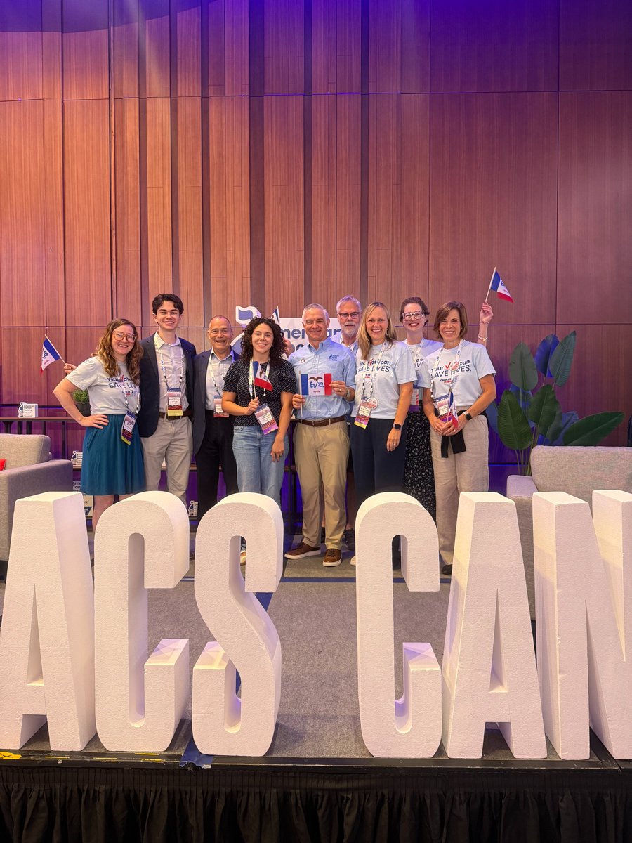 ACSCANIowa's tweet photo. Favorite #LSLD Highlight: Our #Iowa team had the honor of connecting with @AmericanCancer and @ACSCAN CEO Shane Jacobson — who also happens to share our Iowa ties as an @IowaStateU alum. #ACSCAN #Cancer #ACS #CancerLobbyDay https://t.co/dpPm16Gy9r