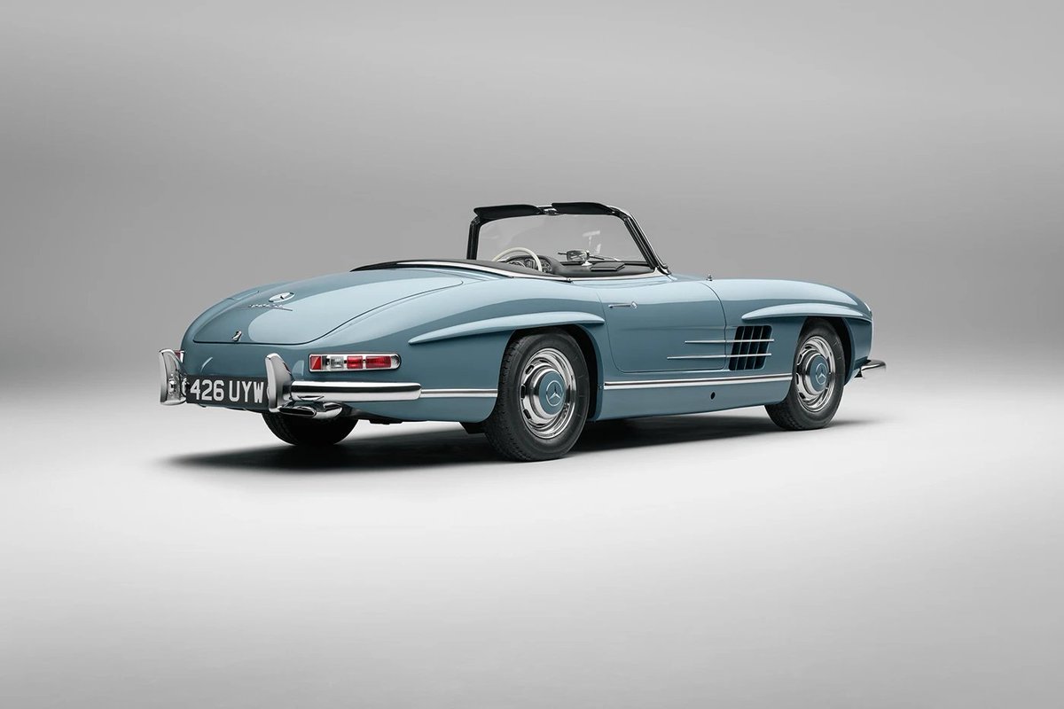 kotecinho's tweet photo. MERCEDES 300SL - HILTON & MOSS
Sam Chick