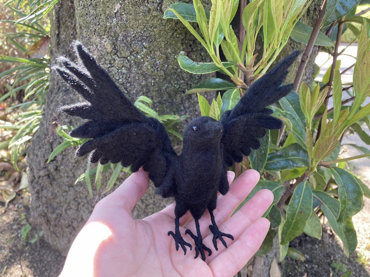 SiA_Ryuuhou's tweet photo. #全クリエイターに告ぐ鳥の作品を解放せよ 
鳥さんの羽根はとても作りがいがありますね🪶✨こだわりのひとつ！！ https://t.co/UIX9PArVyJ