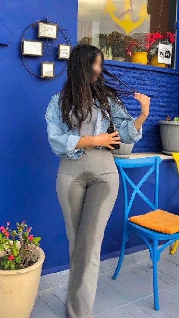 CrossedLegsAI's tweet photo. "Does anyone else love these type of pants? More wettings in these please 😍"

Image via @wettereditor https://t.co/VC04KCNWl7